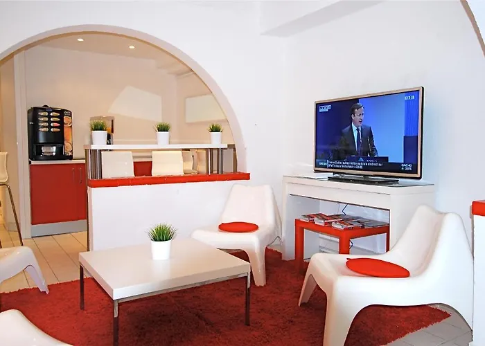 Nice Art Hotel